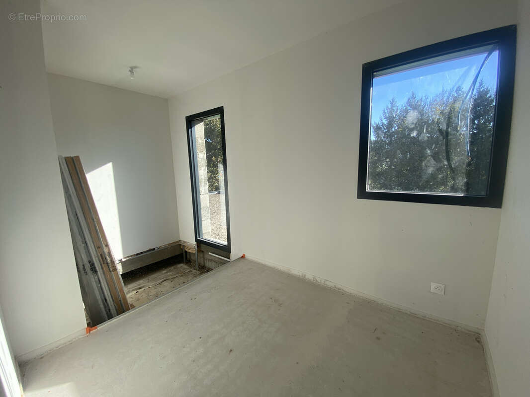 Maison à SAINT-FORGEUX