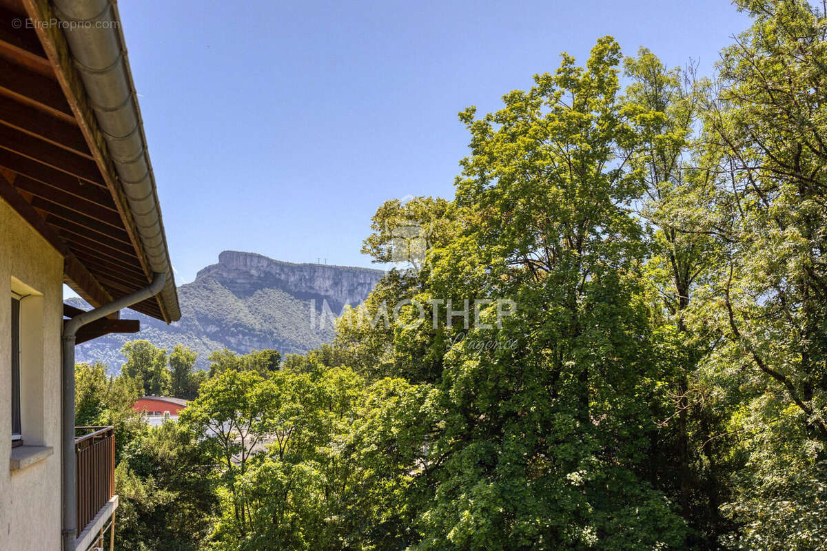 Appartement à MOIRANS