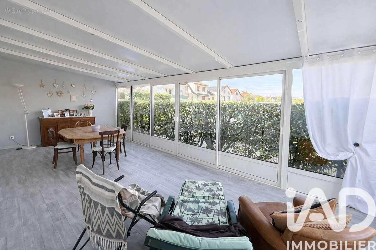 Photo 6 - Appartement à PIERREFITTE-SUR-SEINE