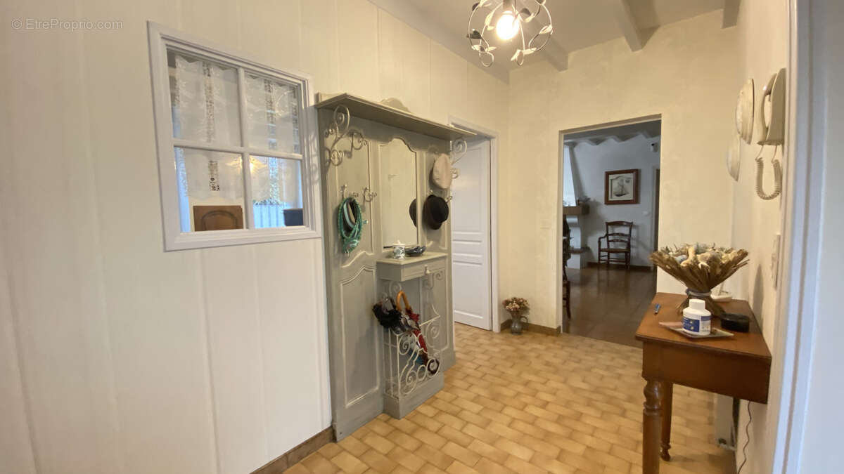 Maison à CHAMPAGNOLLES