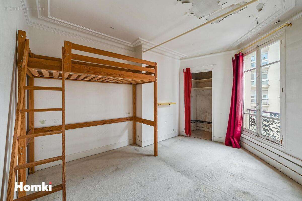 Appartement à PARIS-17E