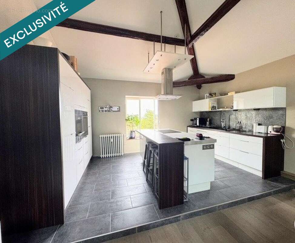 Photo 2 - Appartement à SAINT-GERMAIN-AU-MONT-D&#039;OR