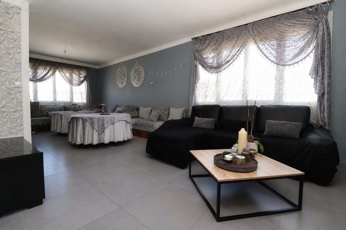 Maison 230 m² à Brochon  - photo 5