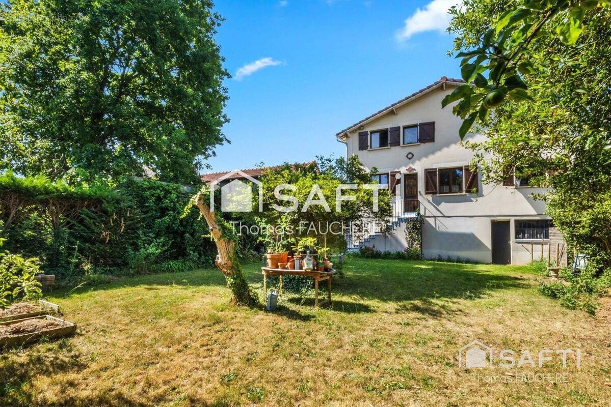 Photo 1 - Maison à LES PAVILLONS-SOUS-BOIS