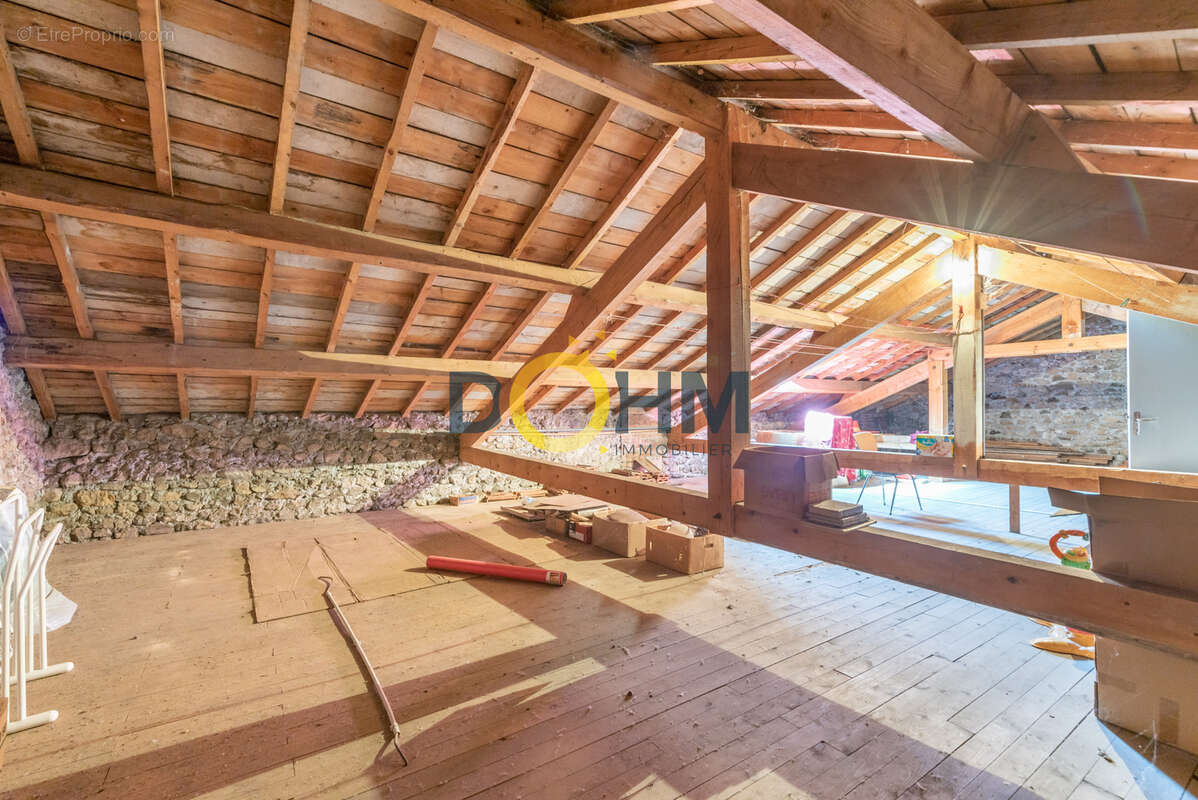 Gros potentiel à allègre ! maison avec jardin de + de 500 m2 - idéale investisseurs ou habitat partagé - photo 9