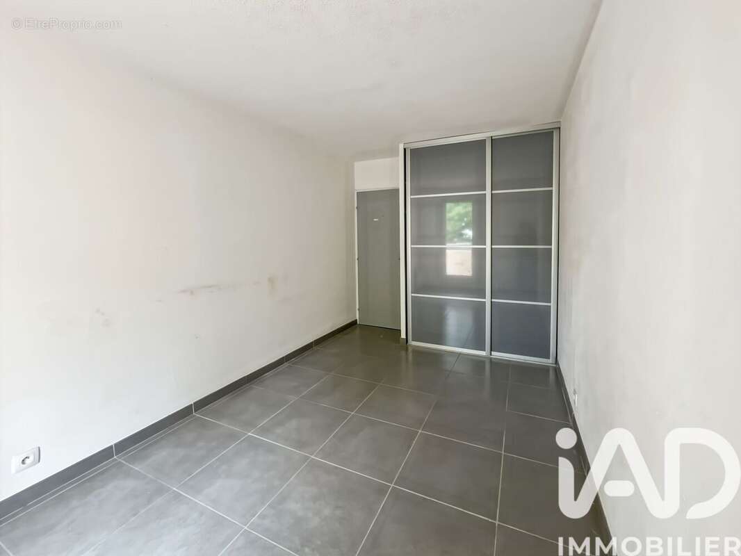 Appartement 71 m² à Bagnols-Sur-Ceze  - photo 7