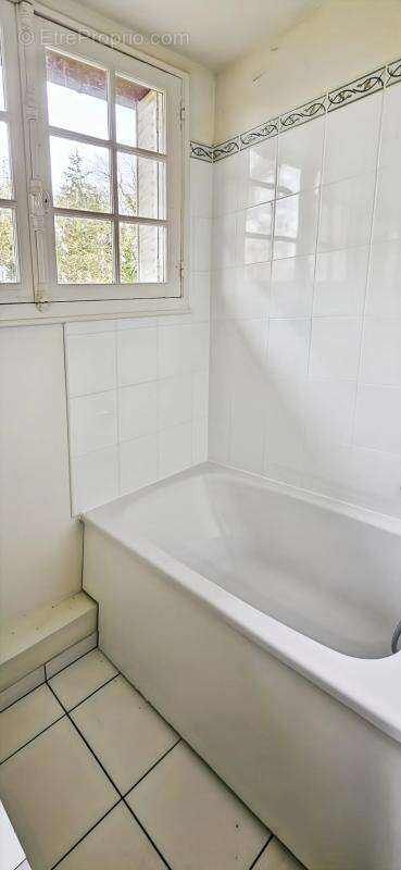 Maison à VAILLY-SUR-AISNE