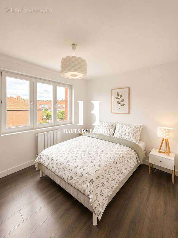 Chambre 1 - Appartement à FACHES-THUMESNIL