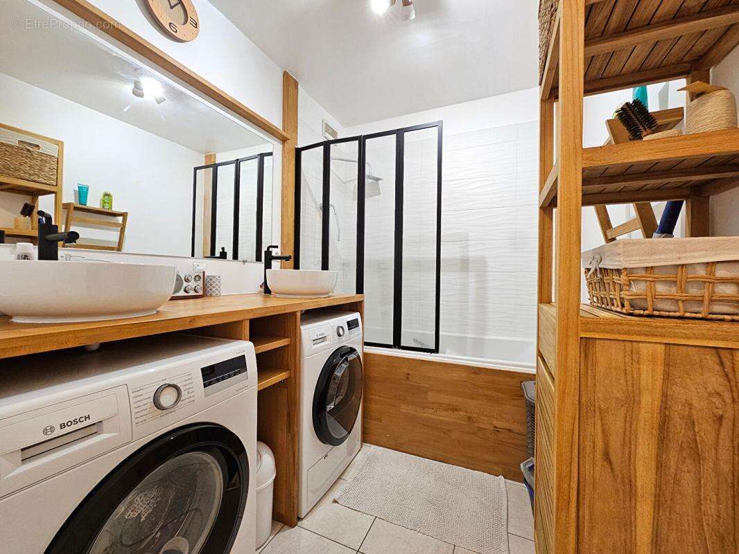 Appartement à MARINES
