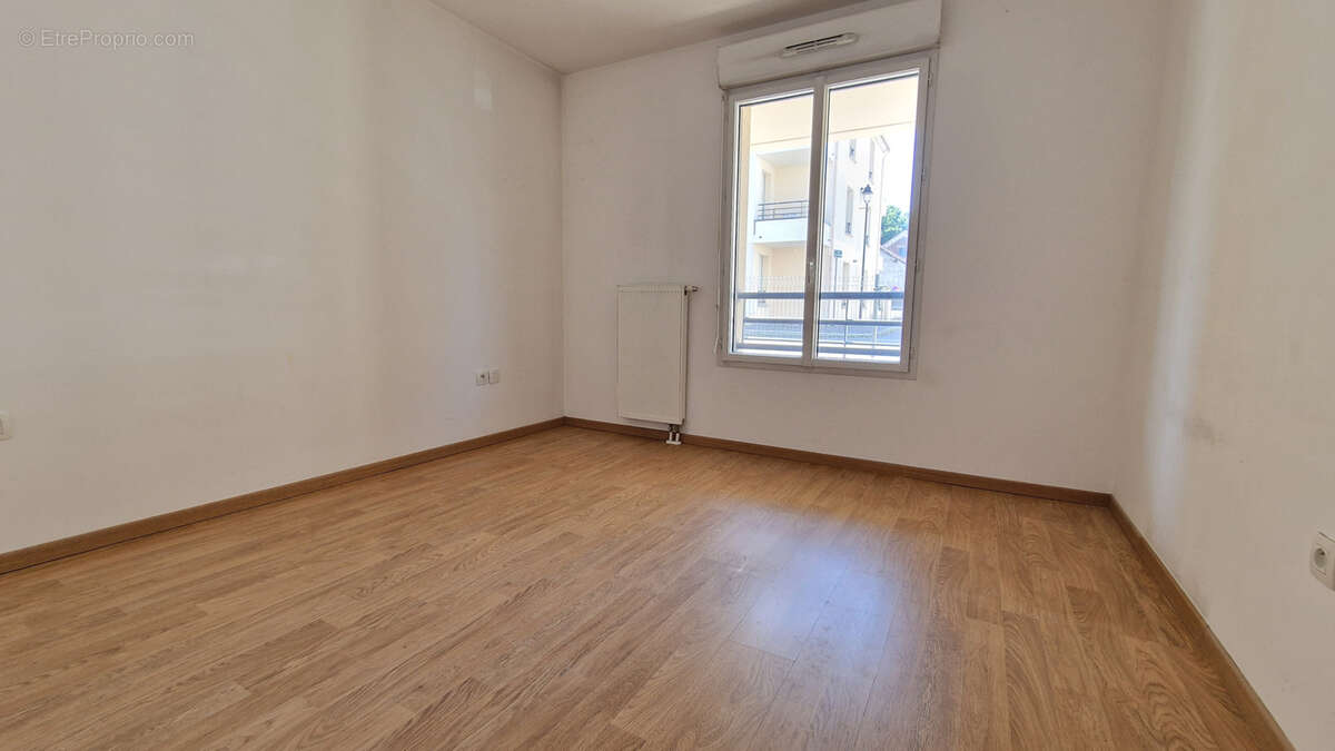 Appartement à MARLY-LA-VILLE