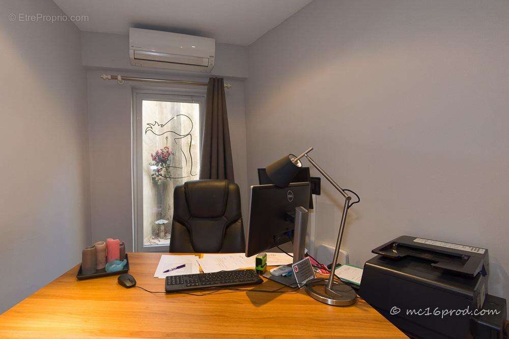 Commerce à MARSEILLE