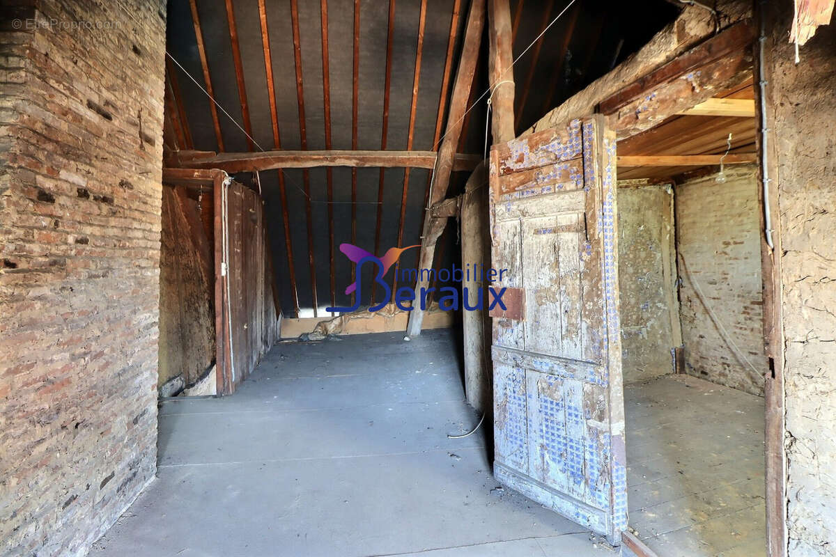 Appartement à CLERES