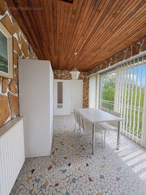 Maison à POUILLY-LES-NONAINS