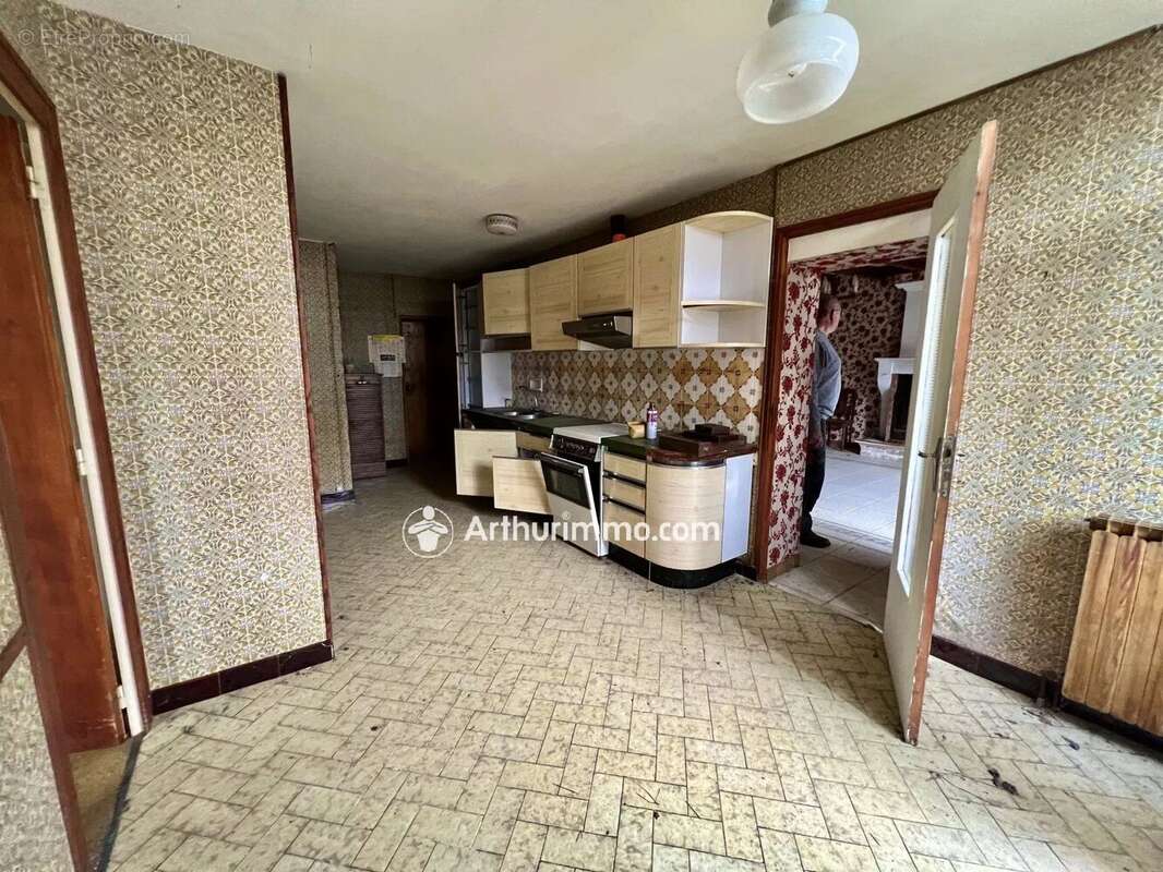 Maison à SAINT-HILAIRE-DE-VILLEFRANCHE