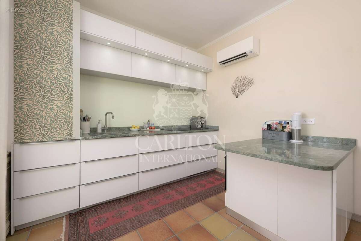 Villa  avec vue mer et accès facile au centre-ville - Opportunité d'investissement - photo 10