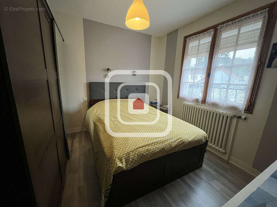 Maison à VAILLY-SUR-AISNE