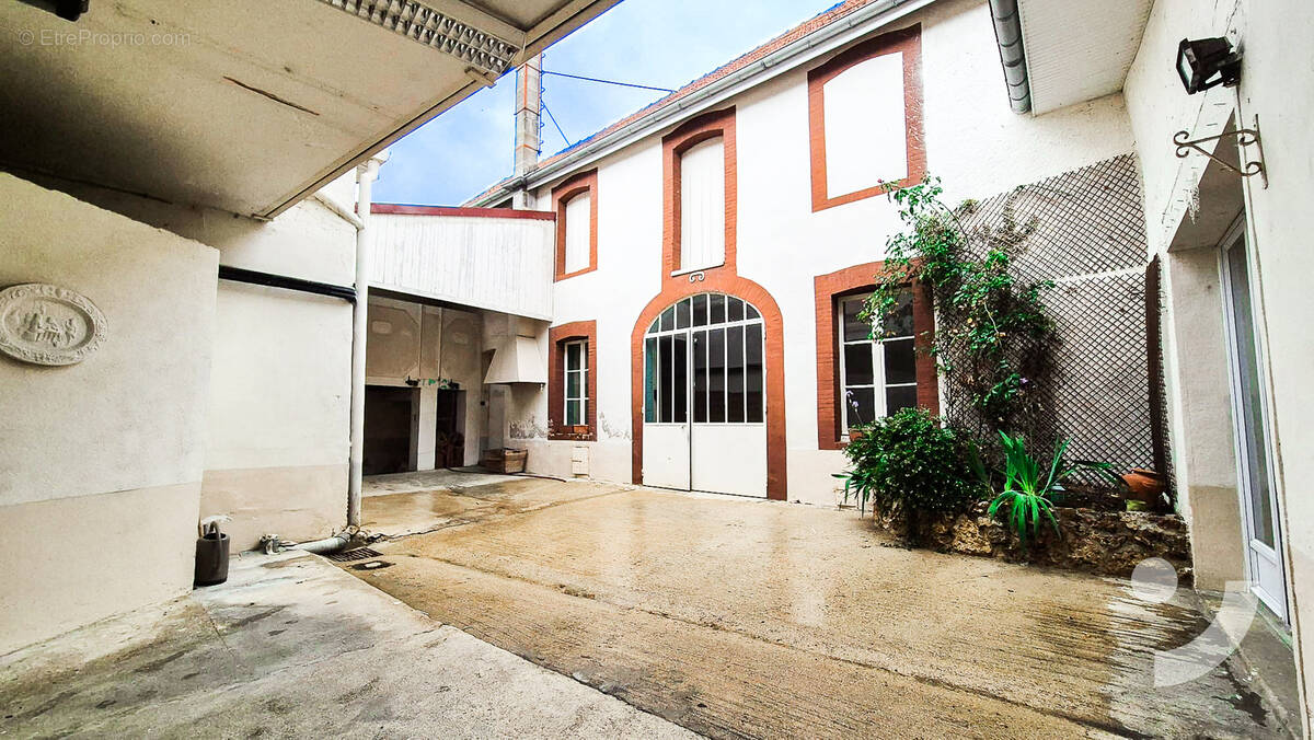 Maison à DAMERY