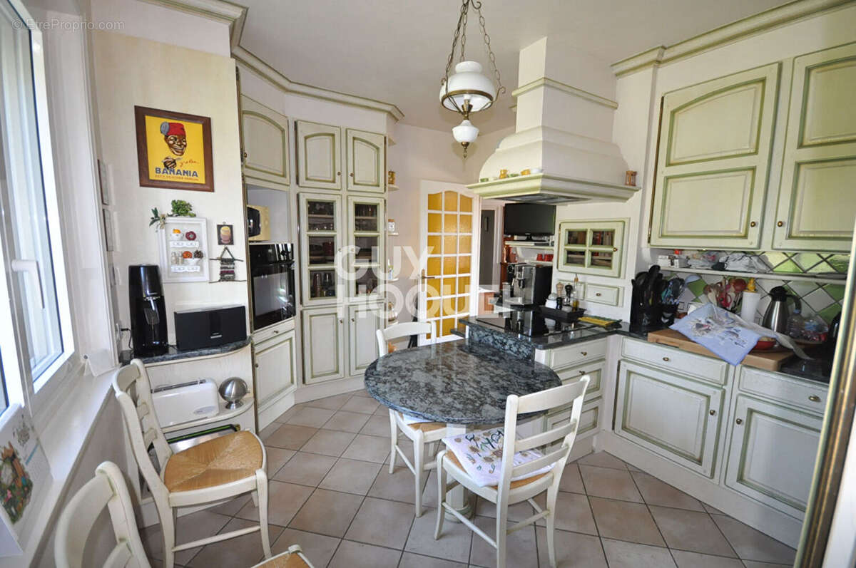 Maison à SAINT-SYMPHORIEN-SUR-COISE