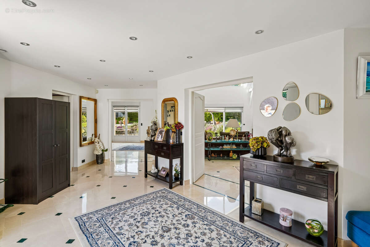 Maison à LOUVECIENNES