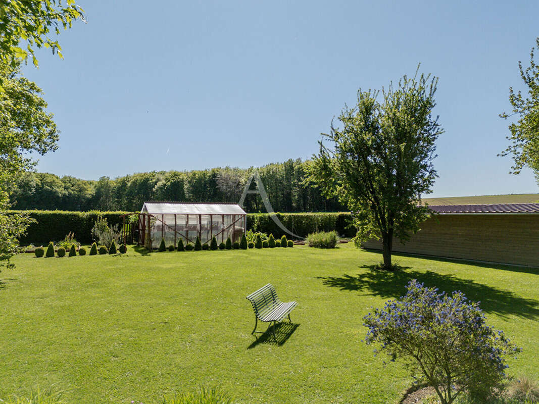 Maison à BERNAY-EN-PONTHIEU