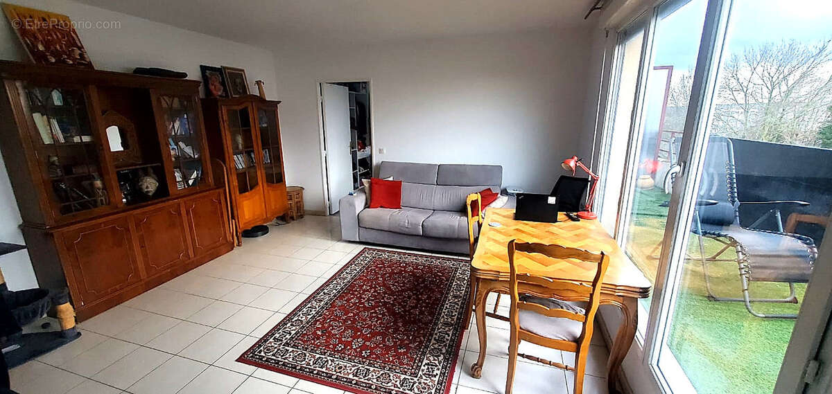 Coup de cœur -dernier  étage avec vue dégagée & balcon filant - photo 9
