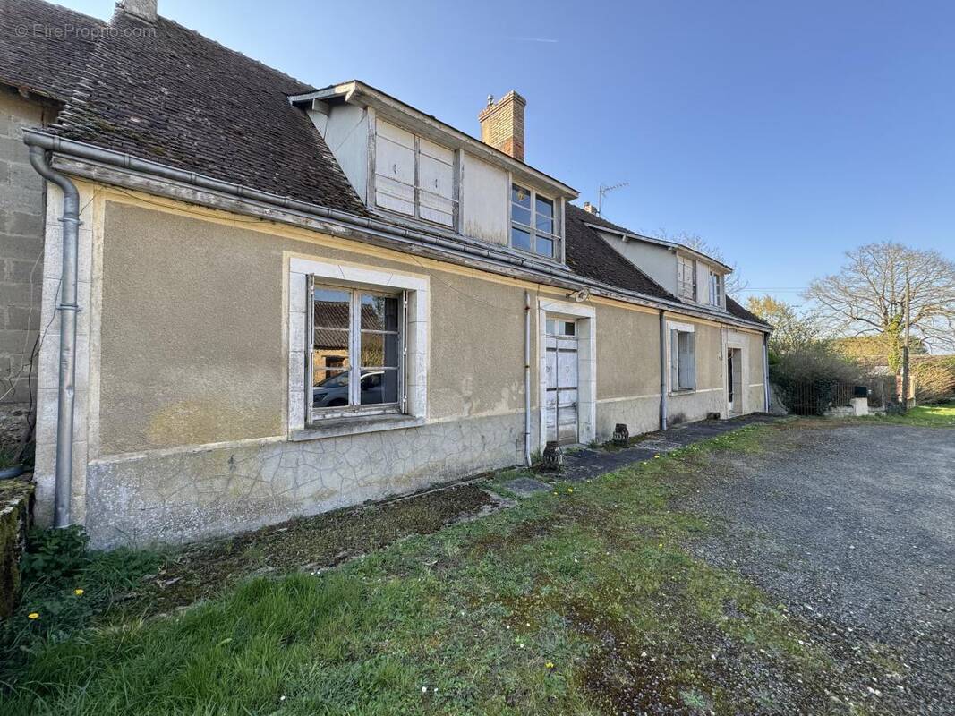 Maison à LOMBRON