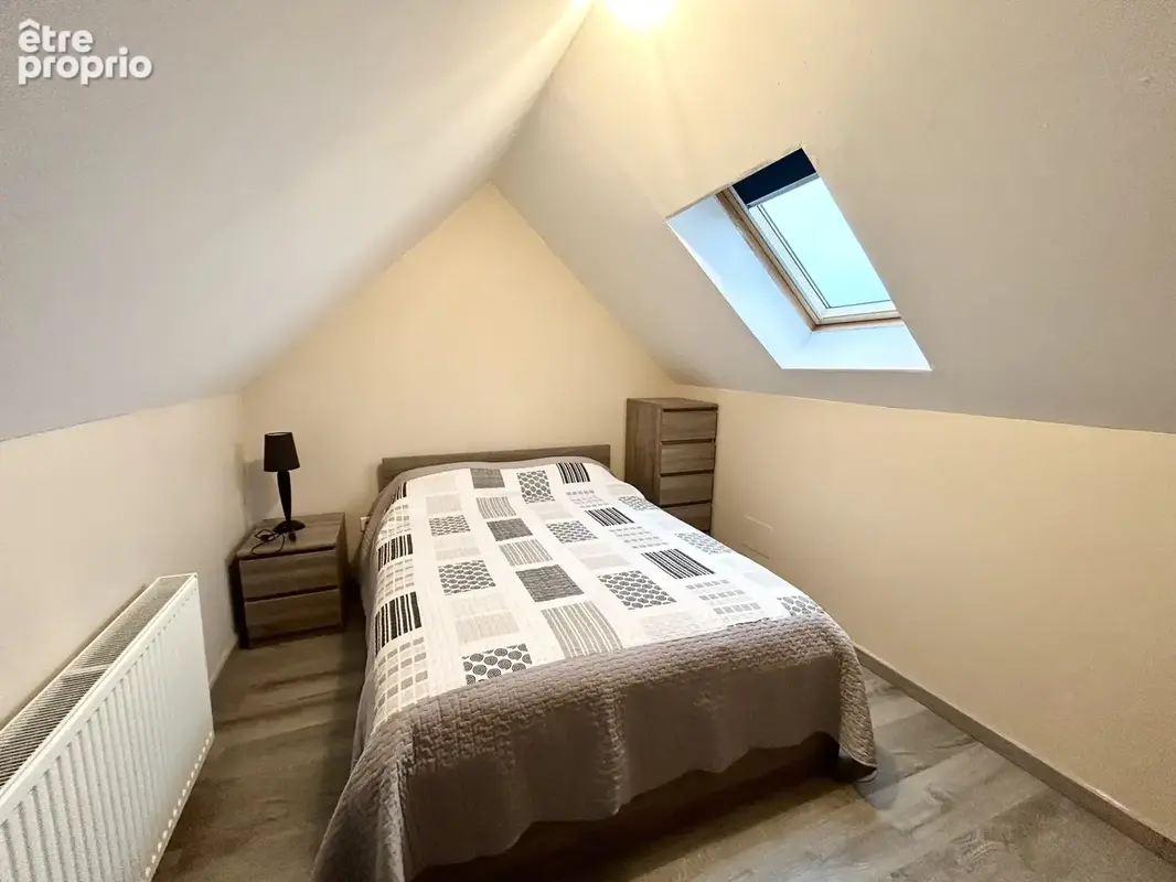 Ancien corps de ferme rénové avec commodités au rez-de-chaussée - photo 5