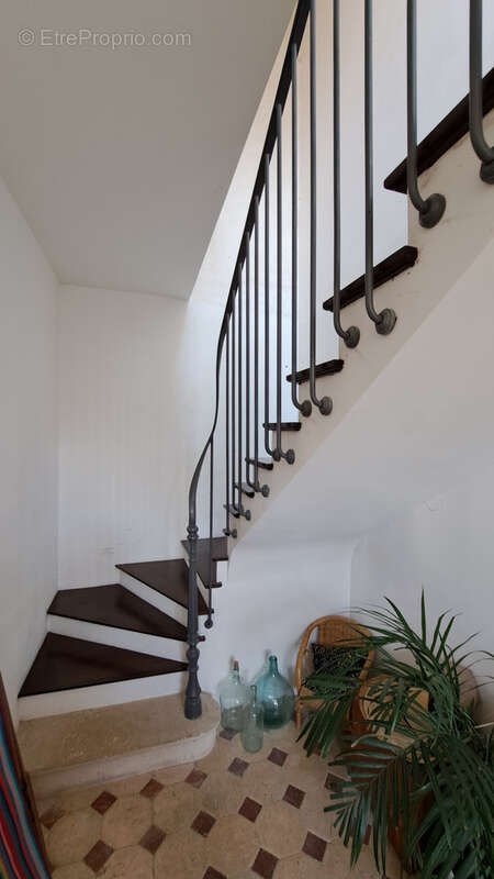 Maison à PONT-SUR-YONNE