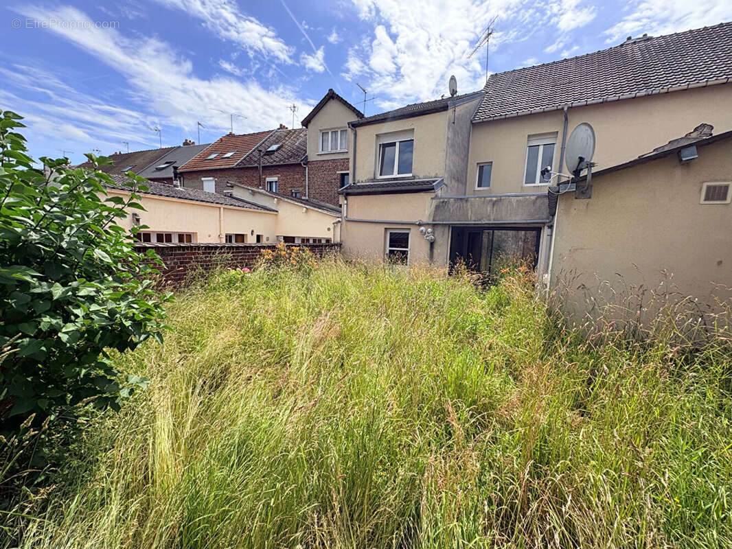 Maison à SAINT-QUENTIN