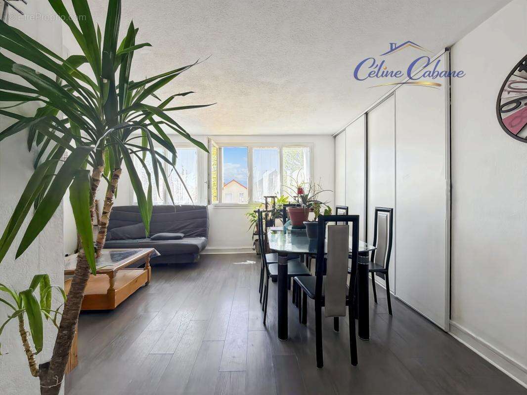 Appartement à CHAMPIGNY-SUR-MARNE