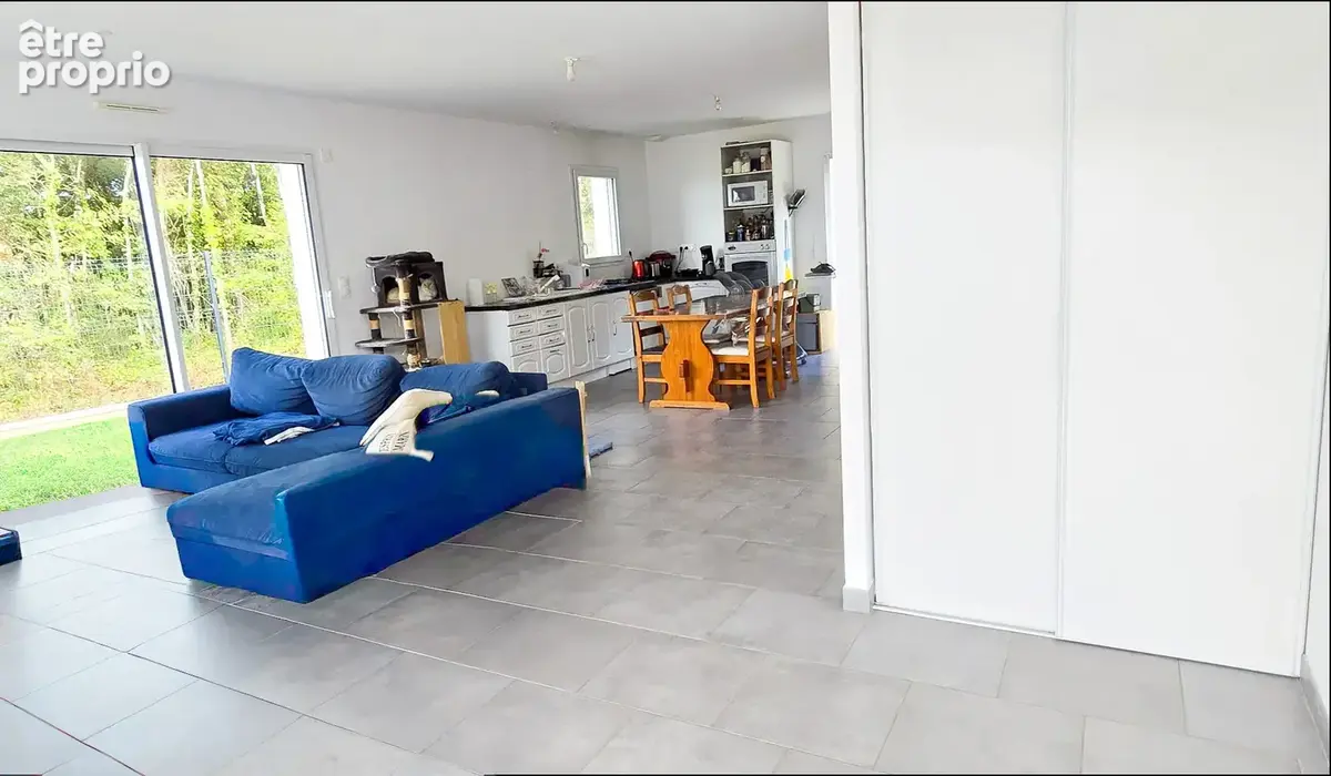 Proche commodités - Maison de plain-pied de 2022 - 3 chambres - Pièce de vie traversante et lumineuse de 45 m2 sans vis-à-vis, o - photo 4
