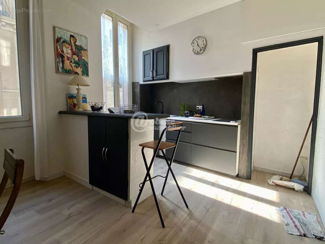 Appartement à MARSEILLE-6E