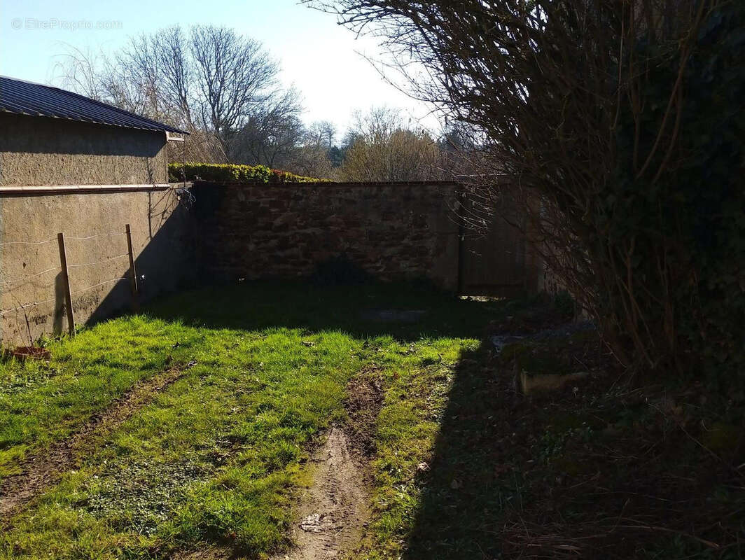 Maison à SAINTE-SEVERE-SUR-INDRE