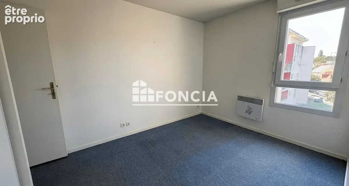 Proche RER - 2 pièces avec balcon et parking - photo 13