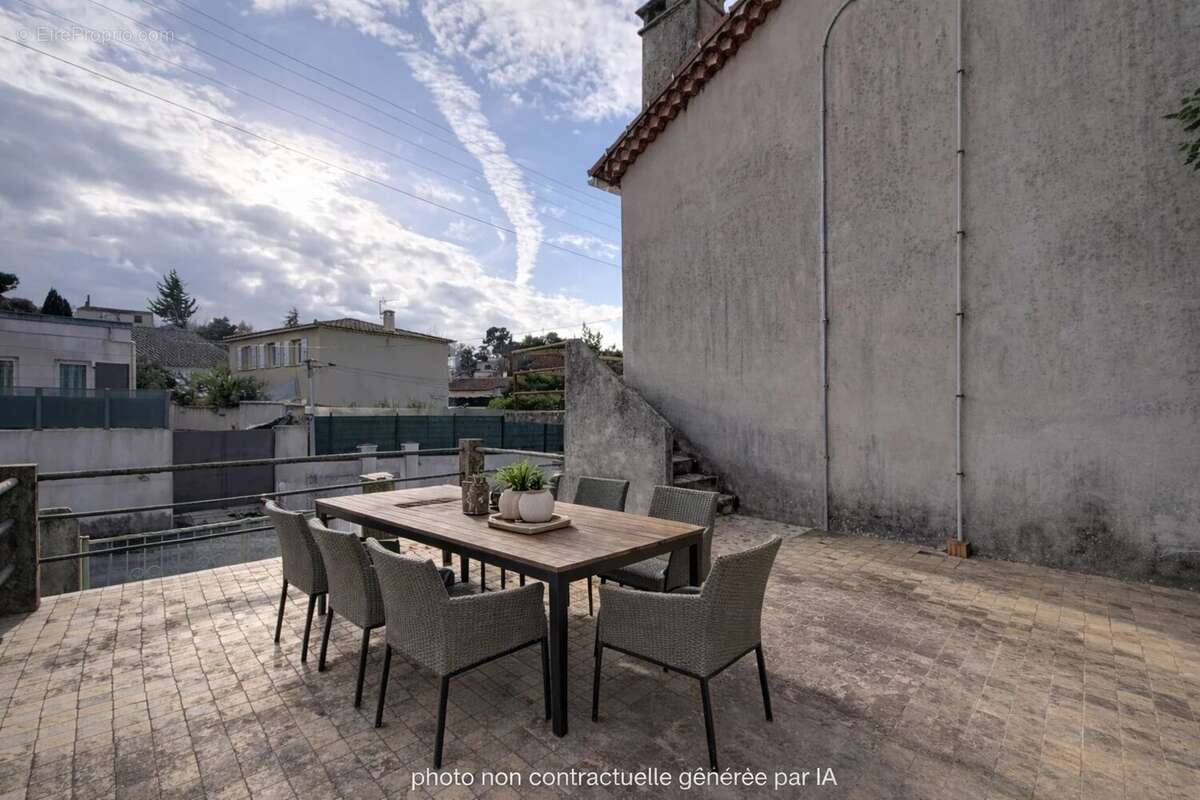 Appartement à MARSEILLE-11E