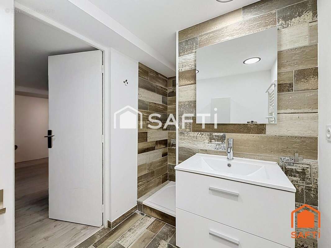Maison 66 m² à Regusse  - photo 9