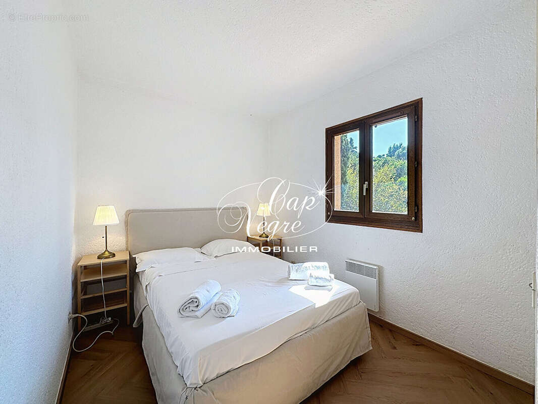 Appartement à BORMES-LES-MIMOSAS