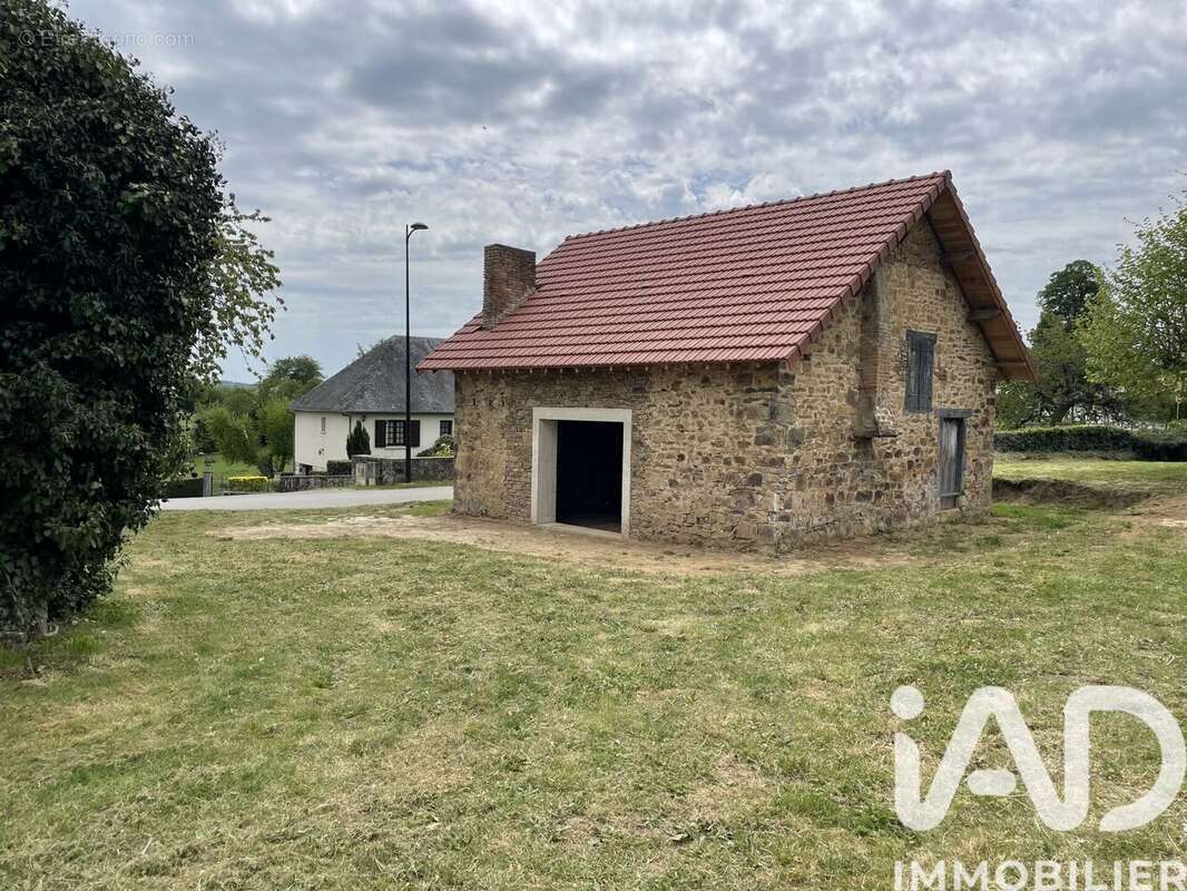 Photo 2 - Maison à SAINT-GERMAIN-LES-BELLES