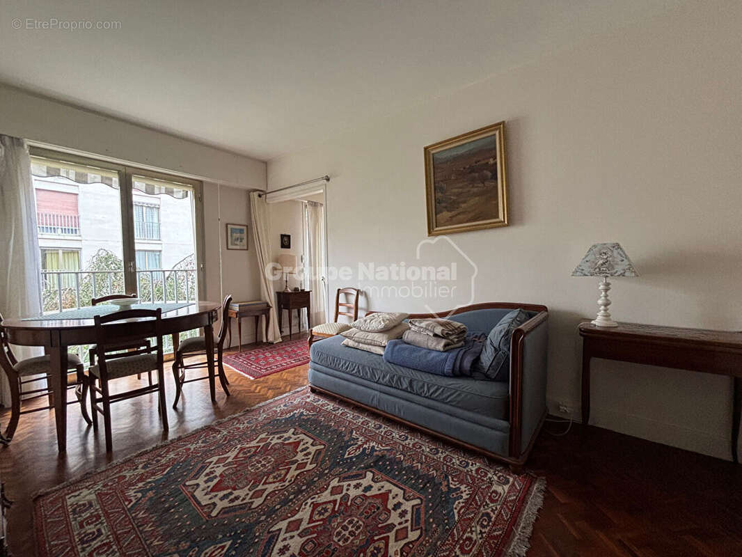 Appartement à VERSAILLES