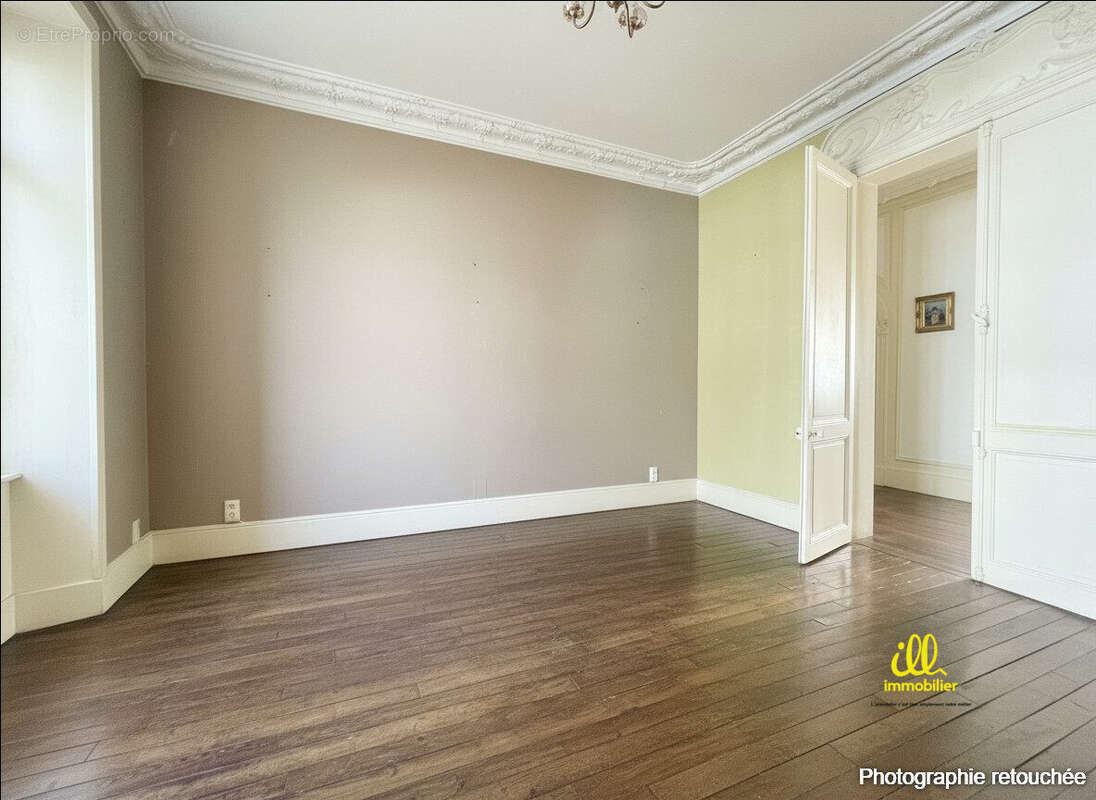 Appartement à CHARLEVILLE-MEZIERES