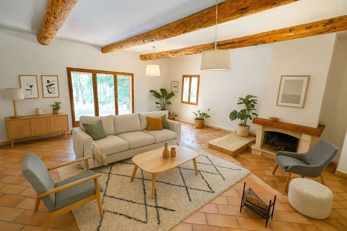 Maison à ROUSSILLON