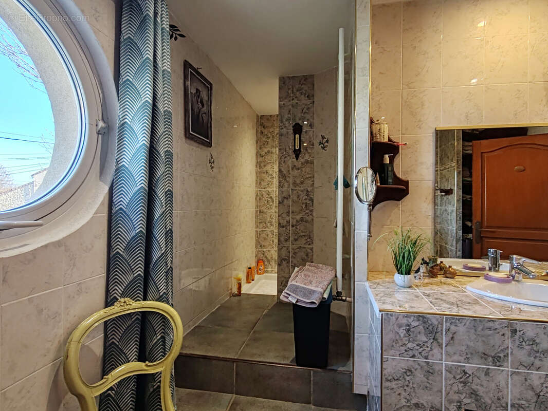 Maison à LIVRON-SUR-DROME