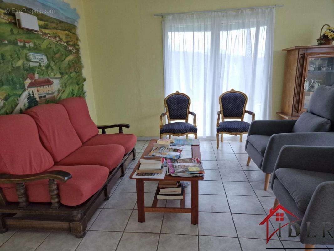 Appartement à BAINS-LES-BAINS