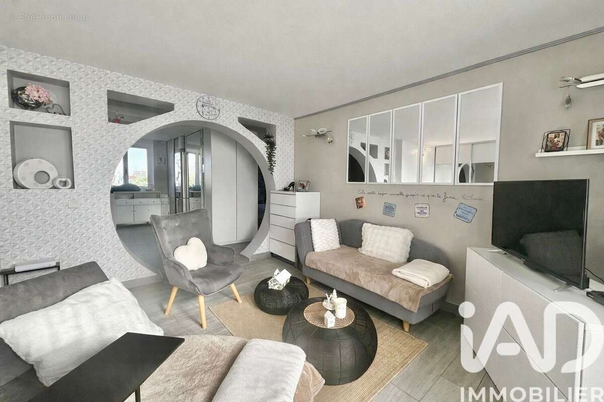 Photo 3 - Appartement à PIERRE-BENITE