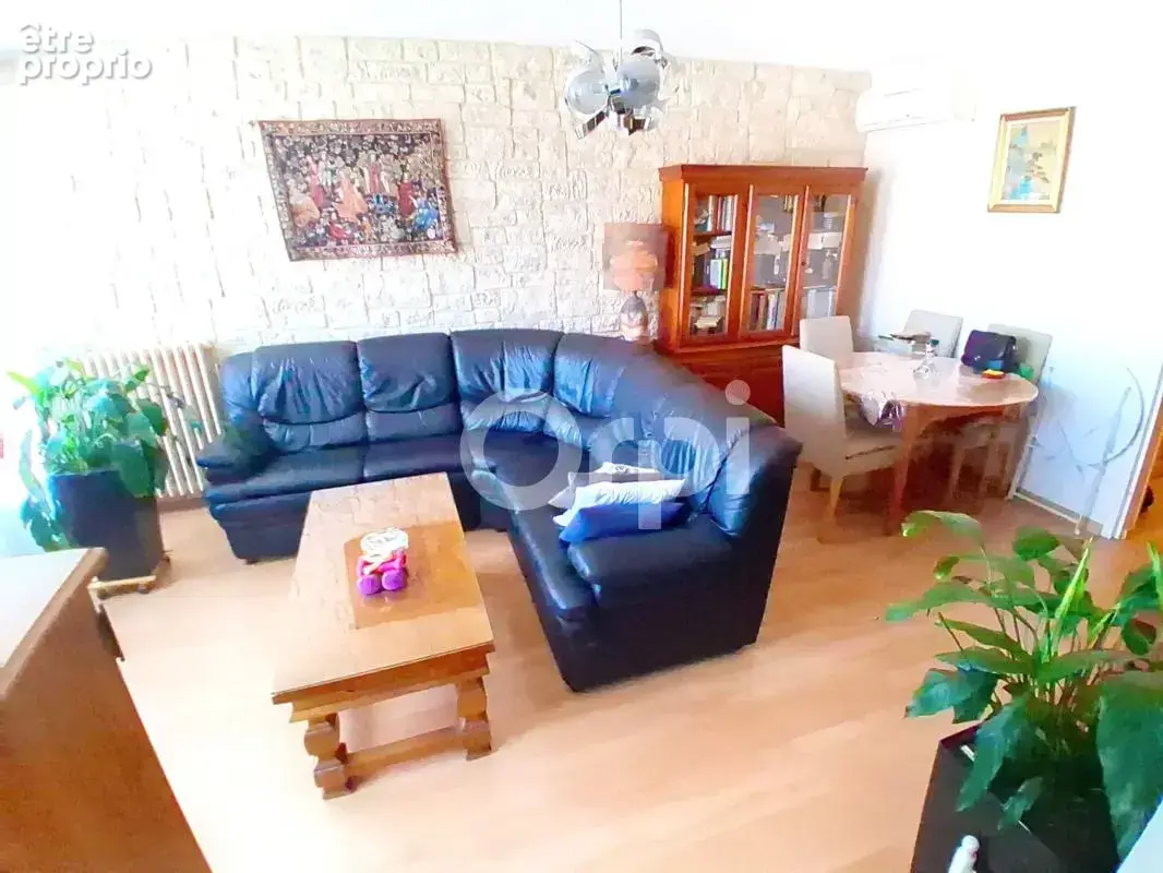 Appartement À Vendre - photo 2
