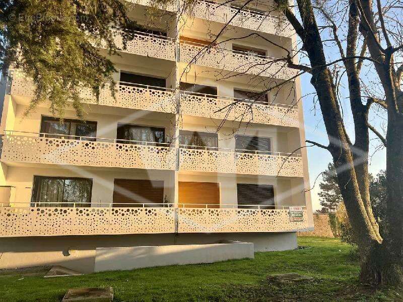 Appartement à COMBS-LA-VILLE