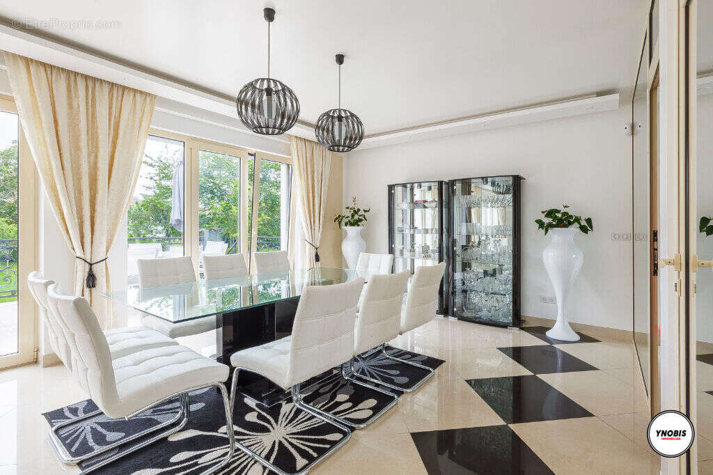 Maison à VERNEUIL-SUR-SEINE