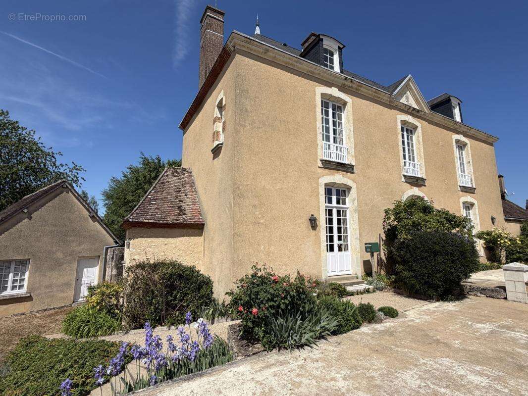 Maison à CORMES