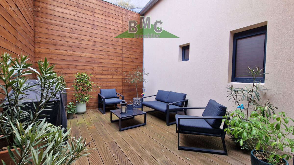 Appartement à LE PLESSIS-BOUCHARD