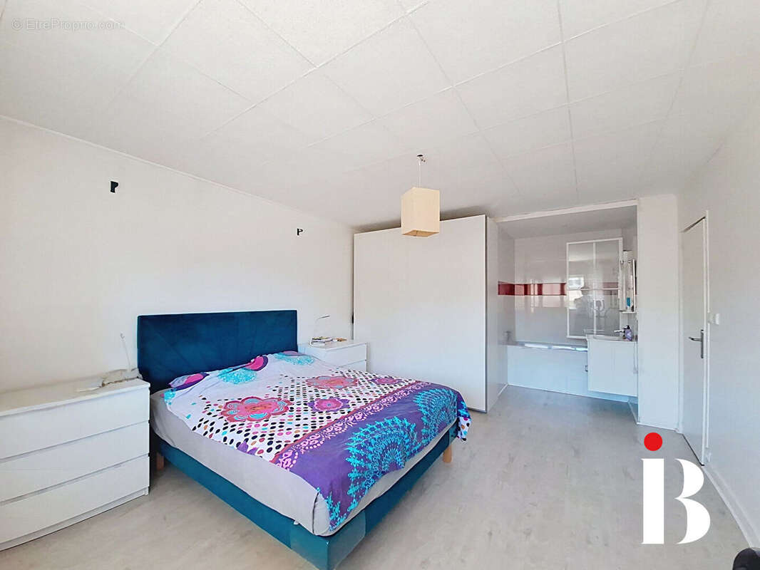 Grand appartement avec 4 chambres et ascenseur - photo 8